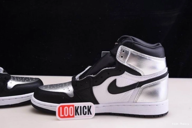 Kicktheory OG SILVER AIR JORDAN TOE 1 HIGH WMNS CD0461-001 0707